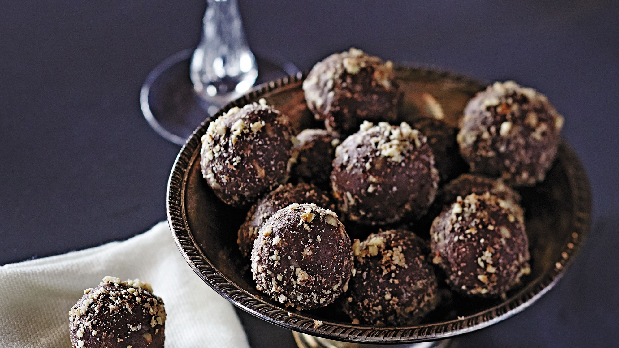 Bourbon Balls Recipe | Epicurious