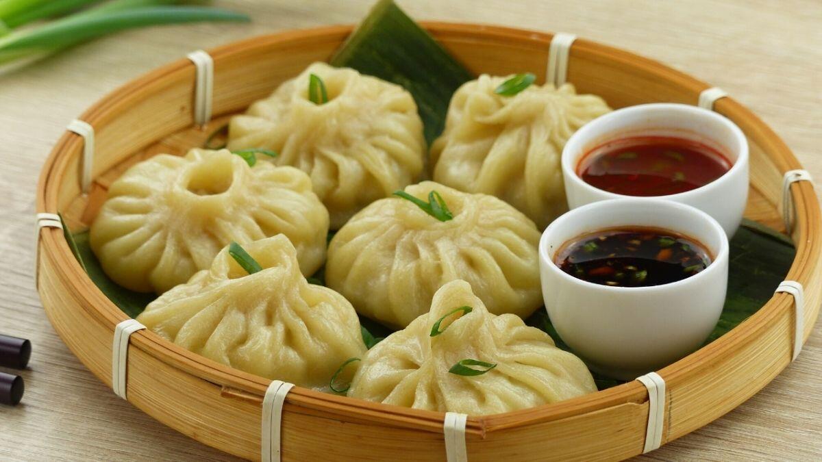 Steamed Chicken Momos Recipe - Tiffin Box