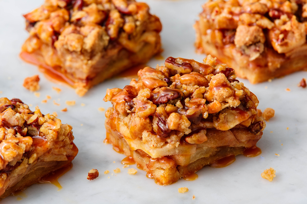 Irresistible Apple Pie Bars: A Slice of Comfort and Joy