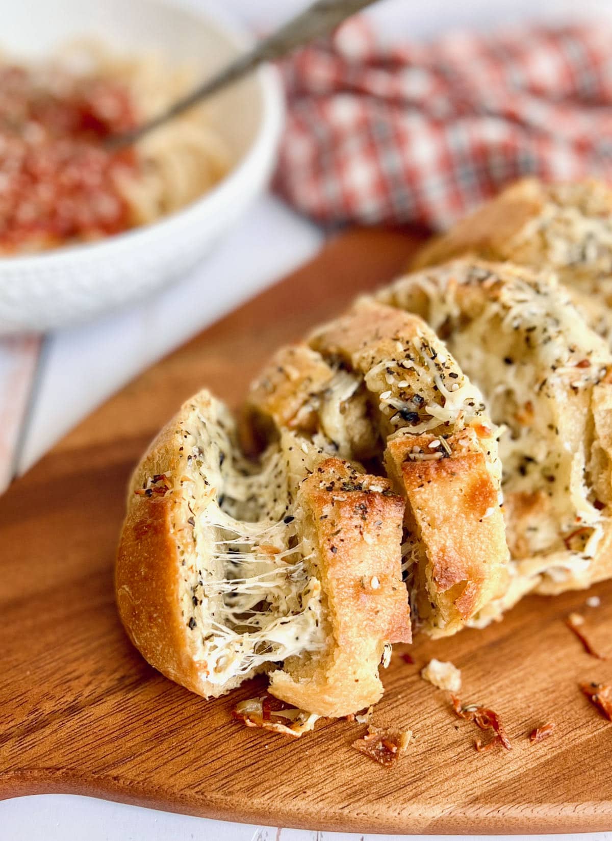 Cheese Stuffed Garlic Bread - Quiche My Grits